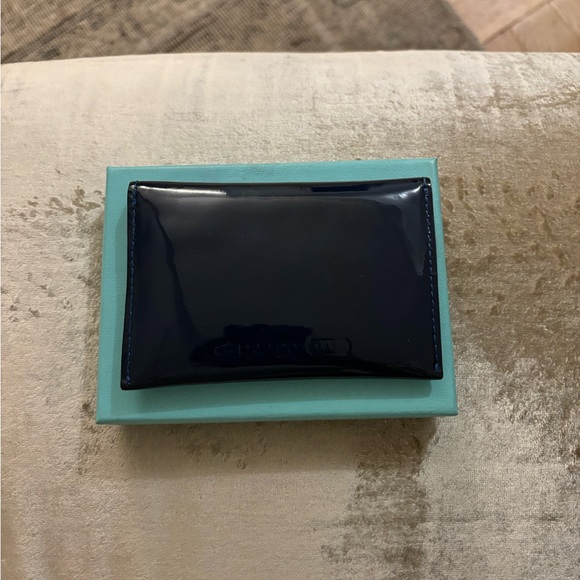 Tiffany & Co. Dark blue patent leather card holder - Picture 2 of 8